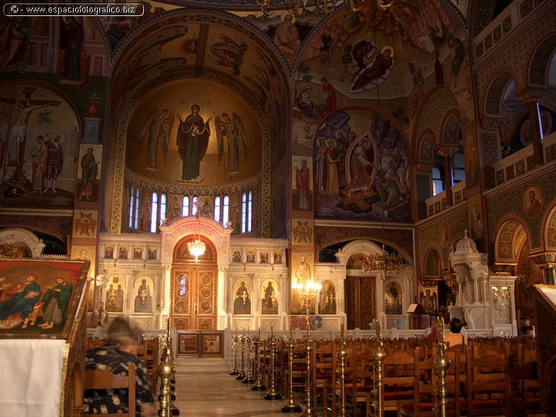 Interior de una Iglesia Ortodoxa